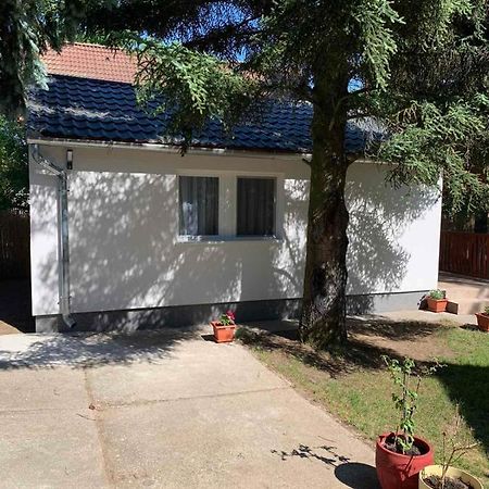 Mineral Apartman Crystal Sostofurdo Zewnętrze zdjęcie