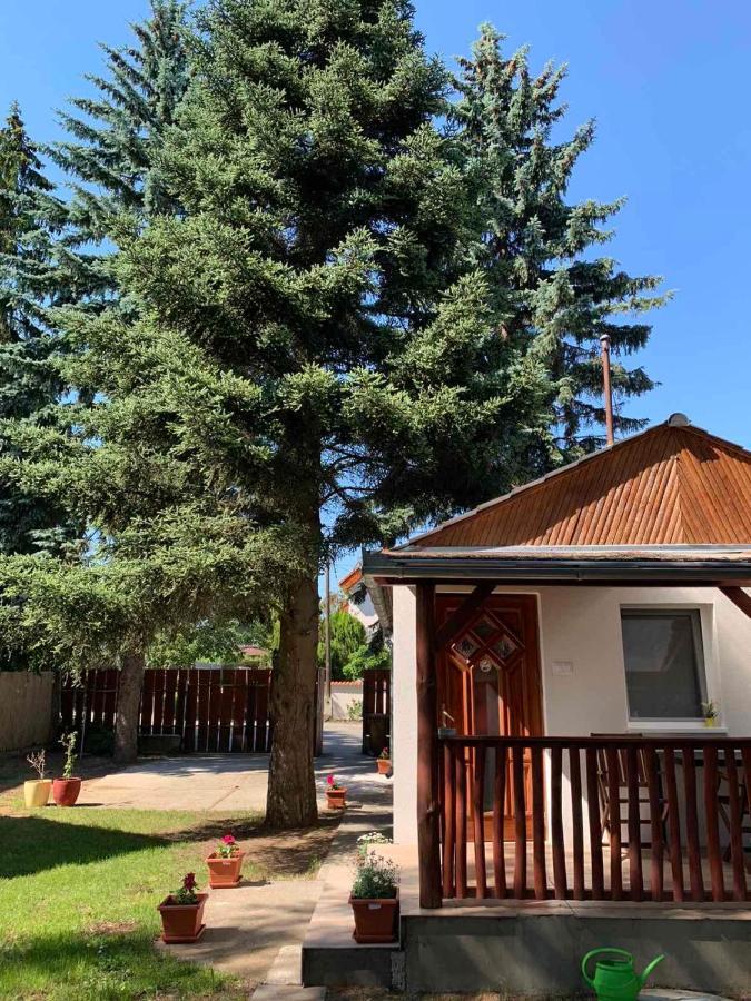 Mineral Apartman Crystal Sostofurdo Zewnętrze zdjęcie